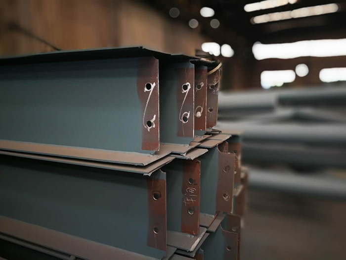 H型鋼梁、格構(gòu)柱