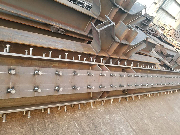 圓柱、箱型柱、十字形柱