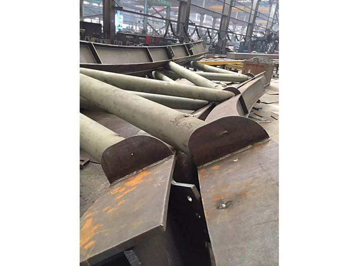 H型鋼梁、格構(gòu)柱